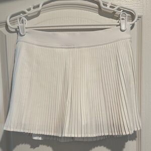 NWOT Lululemon Varsity High Rise Pleated Skirt - Size 8 White